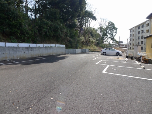 Parking lot