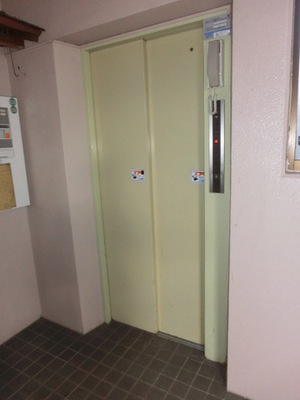 Other common areas. Yes Elevator