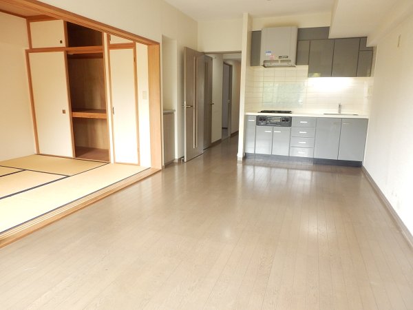 Living and room