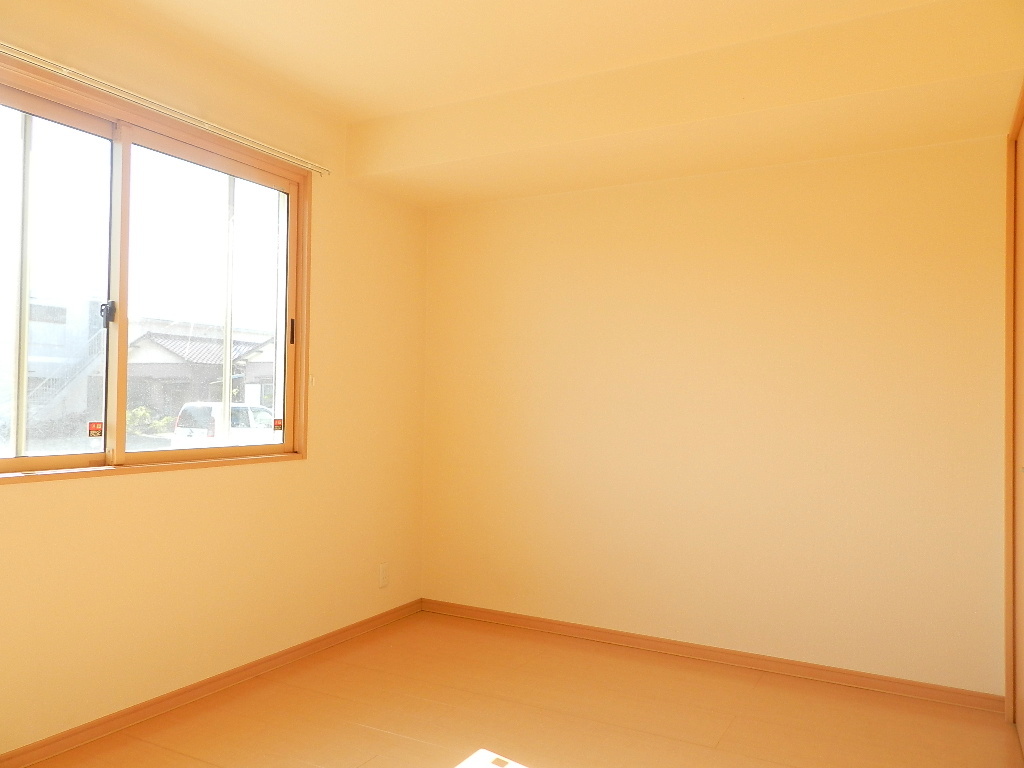 Other room space.  ※ Cleaning before