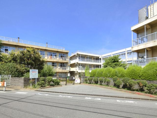 Primary school. Ayamedai until elementary school 1030m