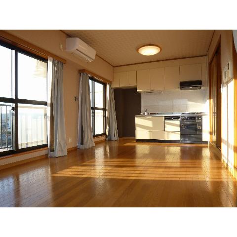 Living and room