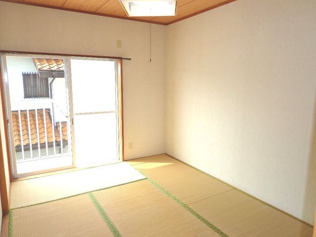 Living and room. Japanese-style room 6 quires