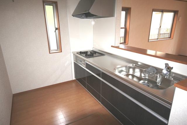 Kitchen. Kitchen company enforcement example