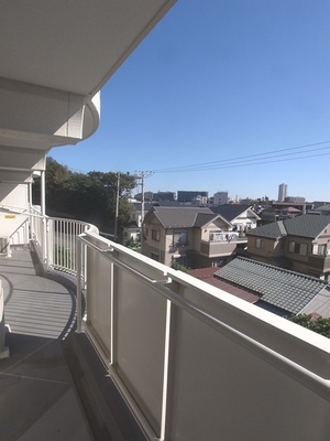 Balcony. Wide balcony that spans into three chambers