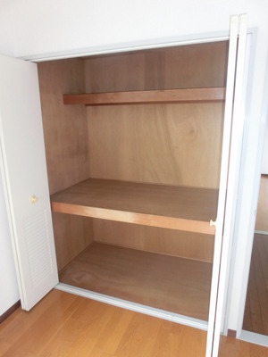 Receipt. Storage space