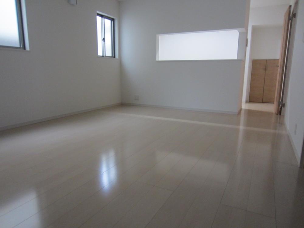 Living. Building 3 room (November 2013) Shooting