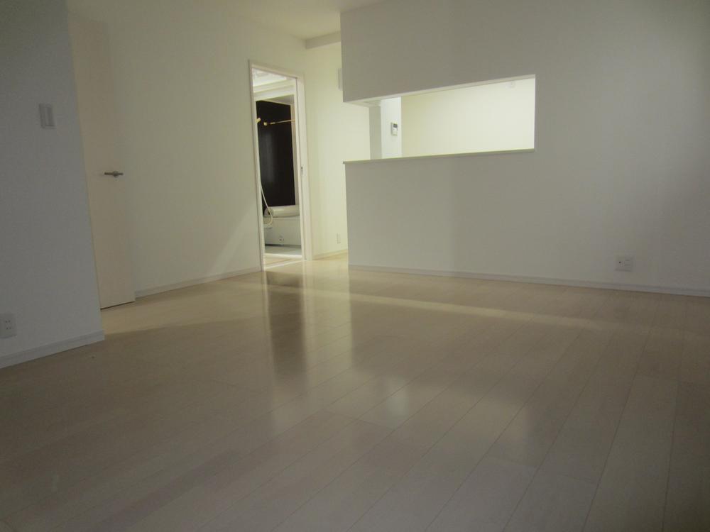 Living. 5 Building room (November 2013) Shooting