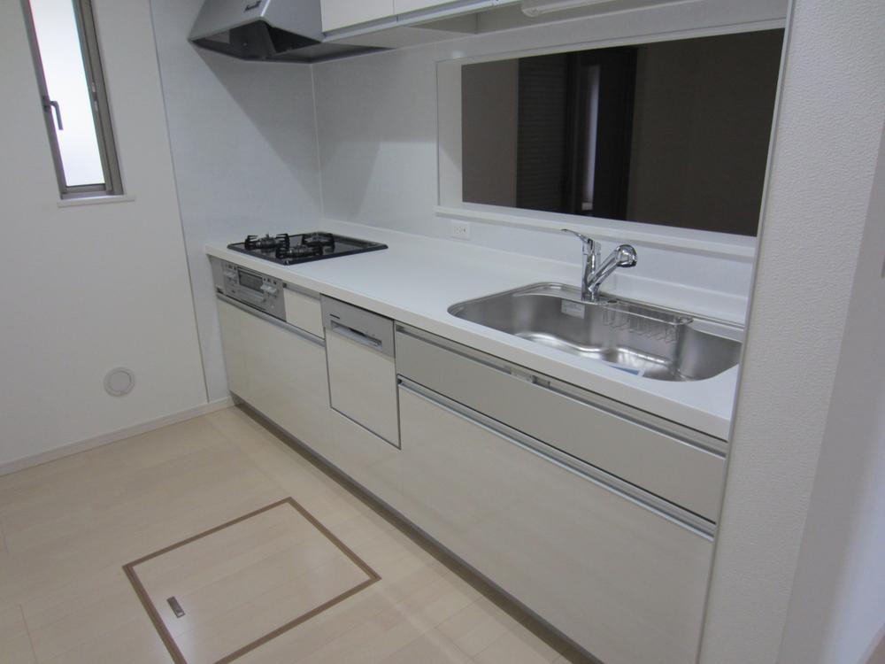 Kitchen. 5 Building room (November 2013) Shooting