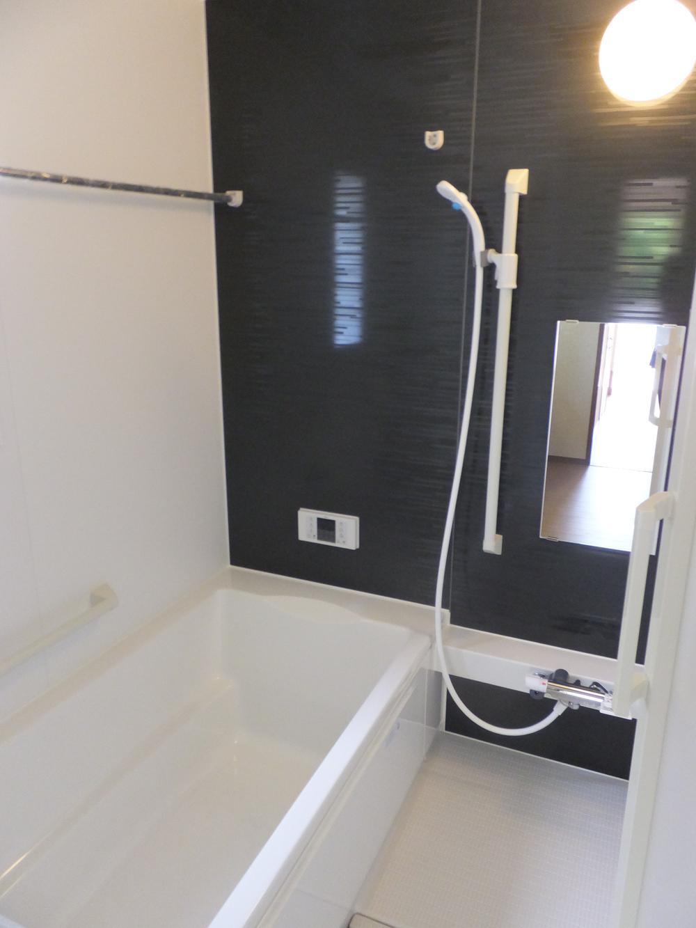 Same specifications photo (bathroom). Example of construction