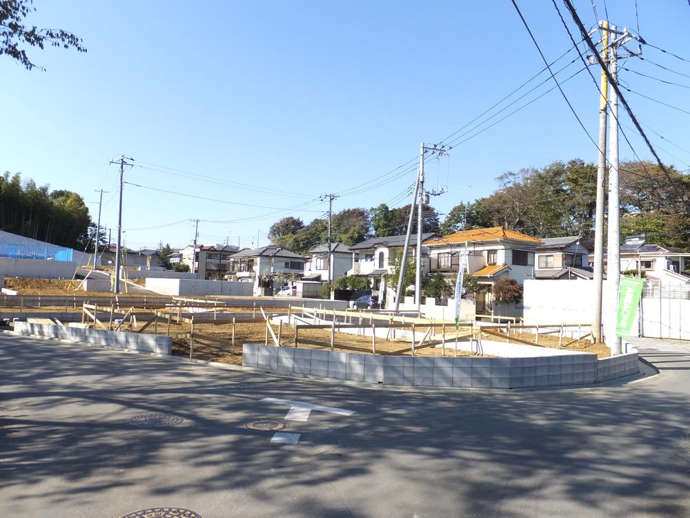 Local photos, including front road. Local (11 May 2013) Shooting