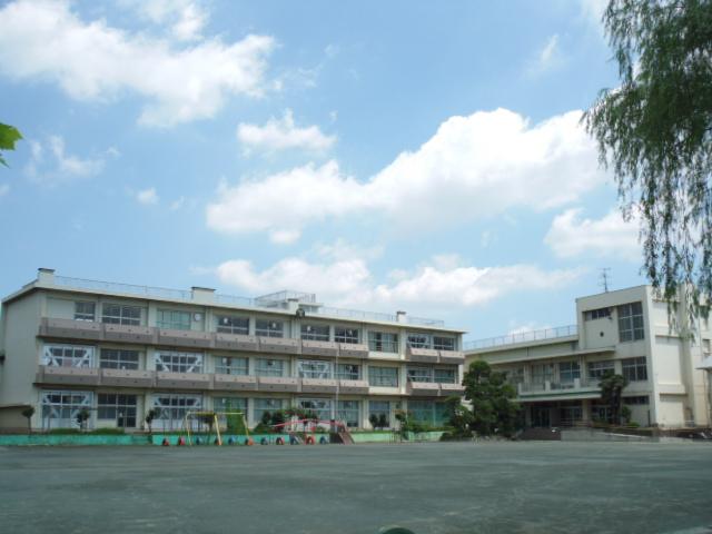 Primary school. 1030m to the Chiba Municipal Inage Elementary School