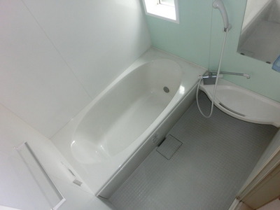 Bath. Reheating with bathroom (same type)