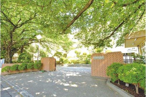 Junior high school. 319m until the Chiba Municipal Midoricho junior high school