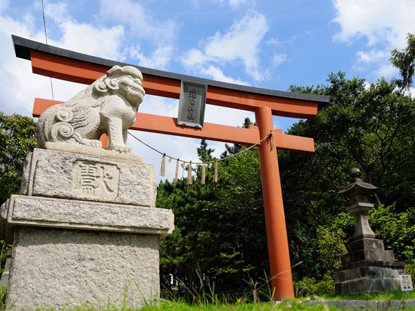 Surrounding environment. Inage Asama Shrine (7 min walk / About 530m)