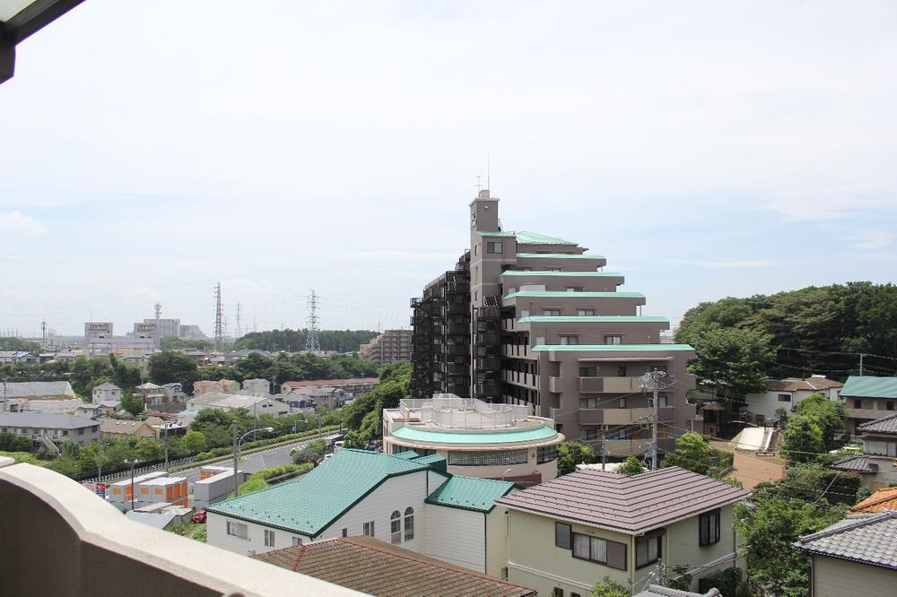 View photos from the dwelling unit. View from local (07 May 2013) Shooting