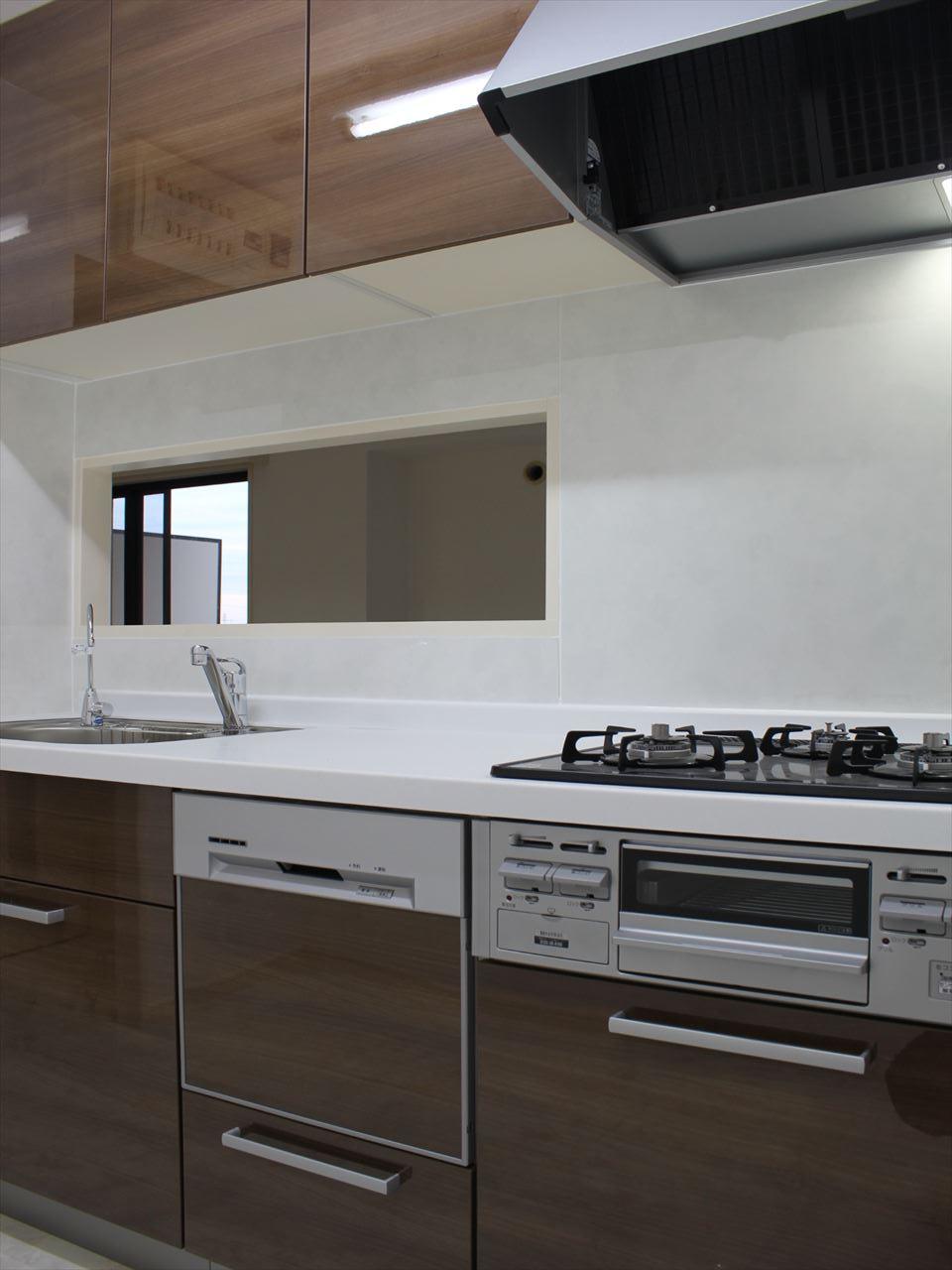 Kitchen. Indoor (12 May 2013) Shooting