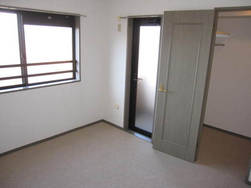 Other room space. Western-style about 6.2 tatami