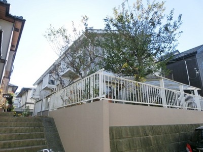 Building appearance. It is a quiet residential area.