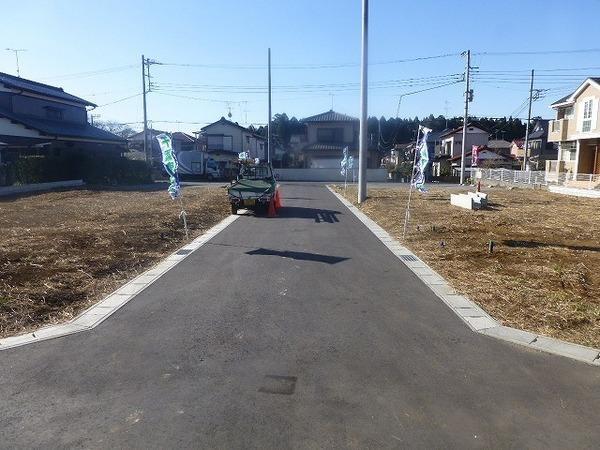 Local photos, including front road
