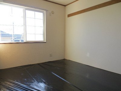 Living and room. It will calm the Japanese-style room