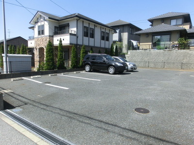 Parking lot. There is on-site parking