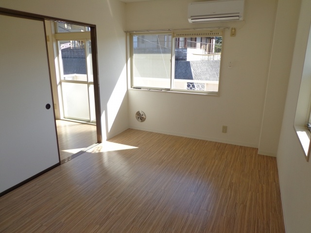 Living and room