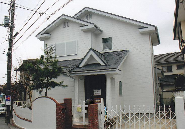 Local appearance photo. The appearance of the bright design