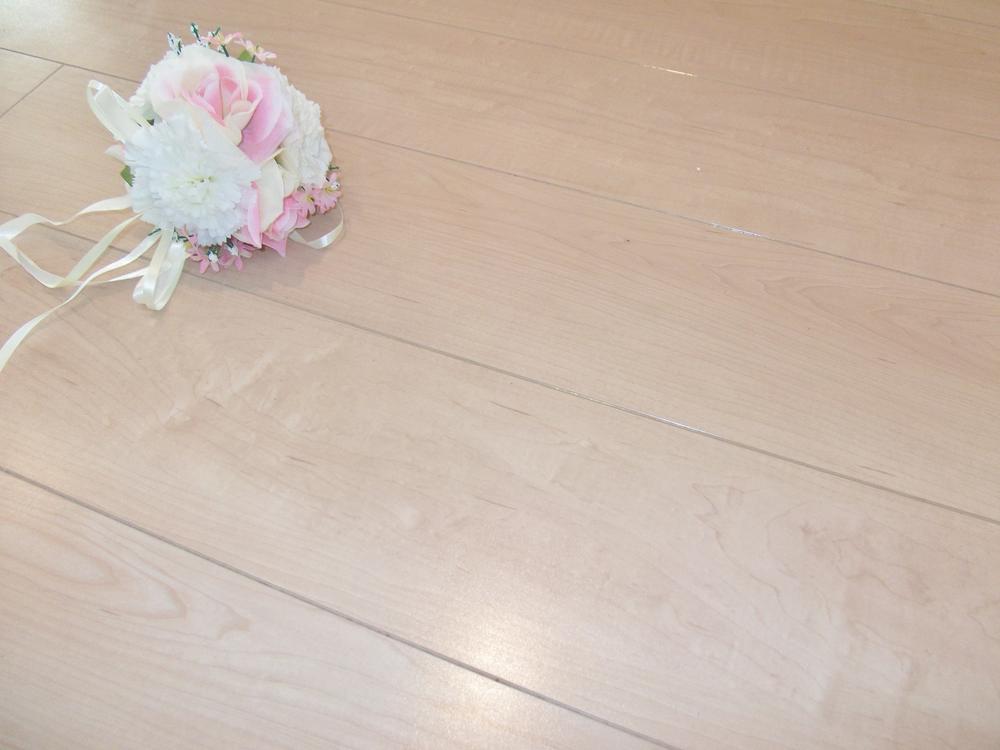 Construction ・ Construction method ・ specification. Flooring of bright impression.