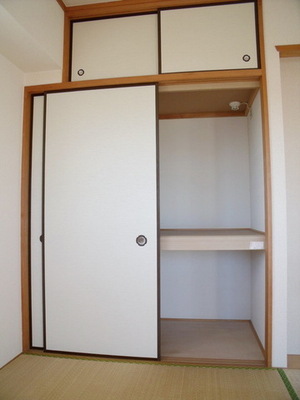 Other. Japanese-style storage