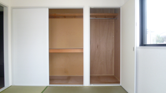 Receipt. Large capacity storage Japanese-style room