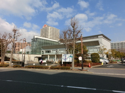 library. 1400m until the green library (library)