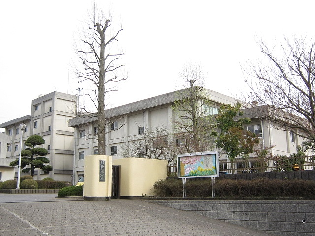 Primary school. 923m until the Chiba Municipal Toke Minami elementary school (elementary school)