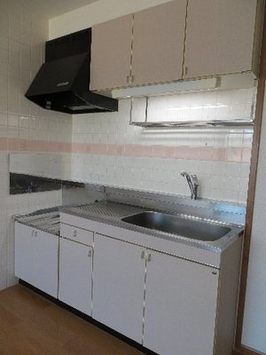 Kitchen. Pale pink kitchen