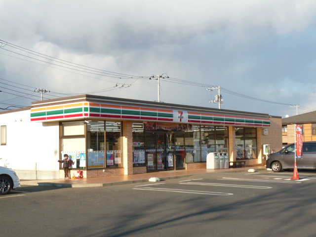Convenience store. Seven-Eleven Asumigaoka Higashiten up (convenience store) 70m