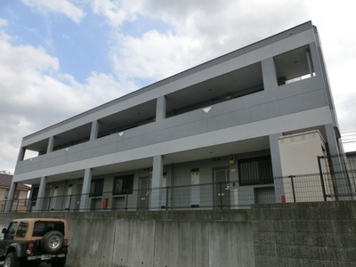 Building appearance. It is conveniently located in the popular Namami field area.