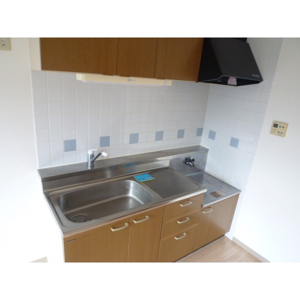 Kitchen. Spacious sink