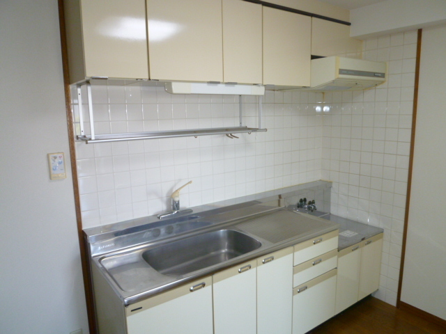 Kitchen. Two-burner stove can be installed ☆