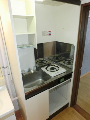 Kitchen. 1 lot gas stoves with kitchen