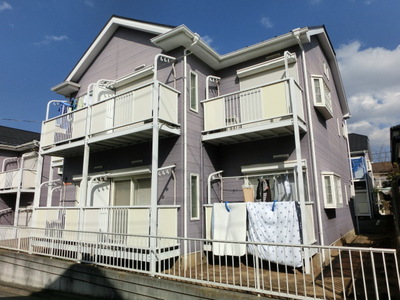 Building appearance. Shopping in a 7-minute walk from the Kamatori Station is also a convenient environment.