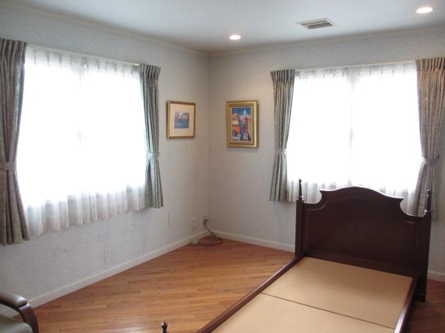 Non-living room. Western-style 9.5 tatami
