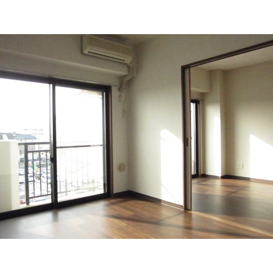 Living and room. Day ・ Good view!