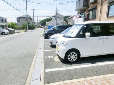 Parking lot. On-site parking