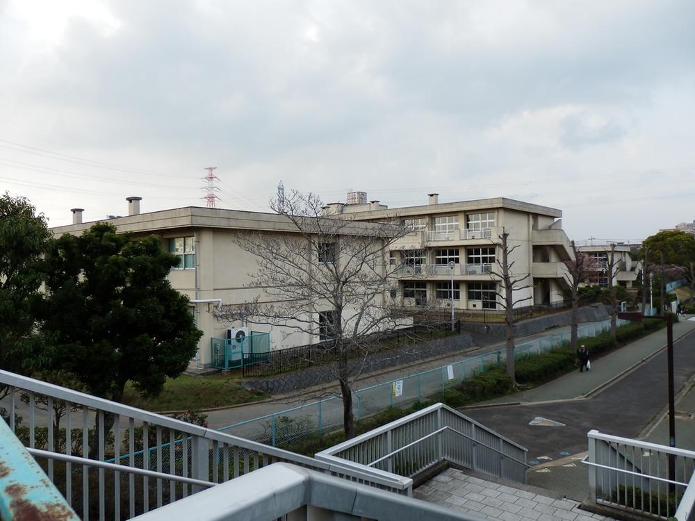 Junior high school. 2331m to Chiba City Izumiya Junior High School