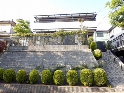 Building appearance. It is detached recommended a 4LDK the family is located in Asumigaoka