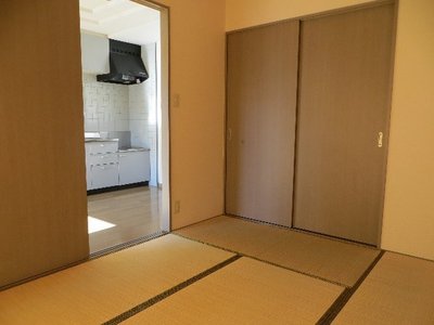 Living and room. 6 Pledge of Japanese-style room