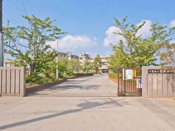 Junior high school. 1860m up to junior high school 2013 / 05 / 06 shooting Chiba City Namahama junior high school