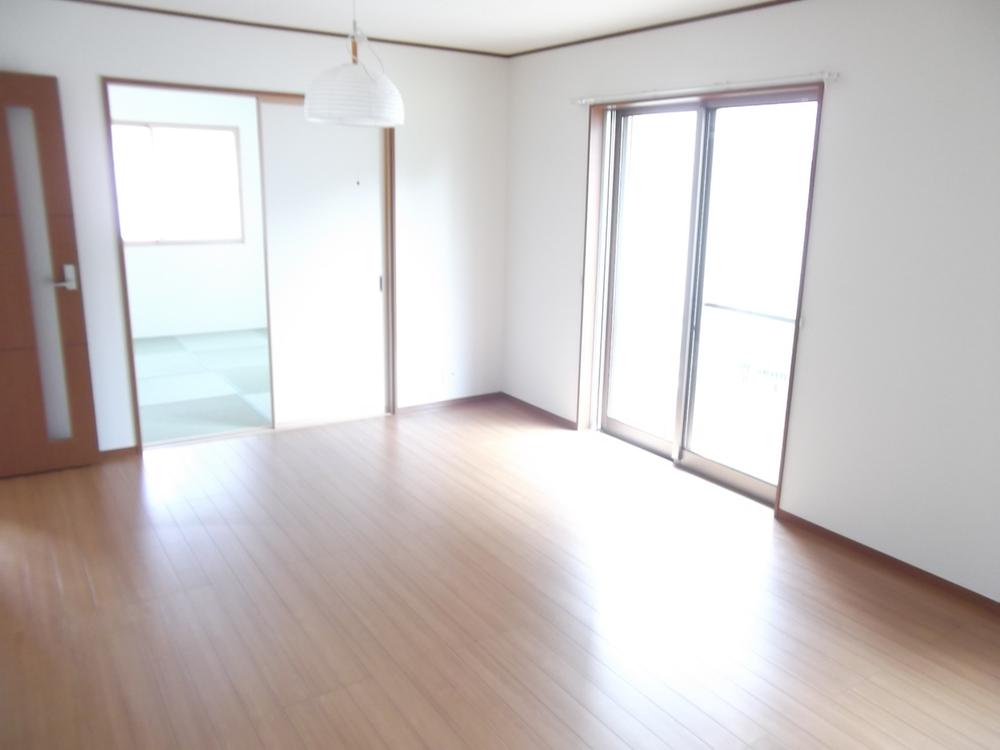 Living. Cleaning ・ Was Mashi cross all the room re-covering. (August 2013) Shooting