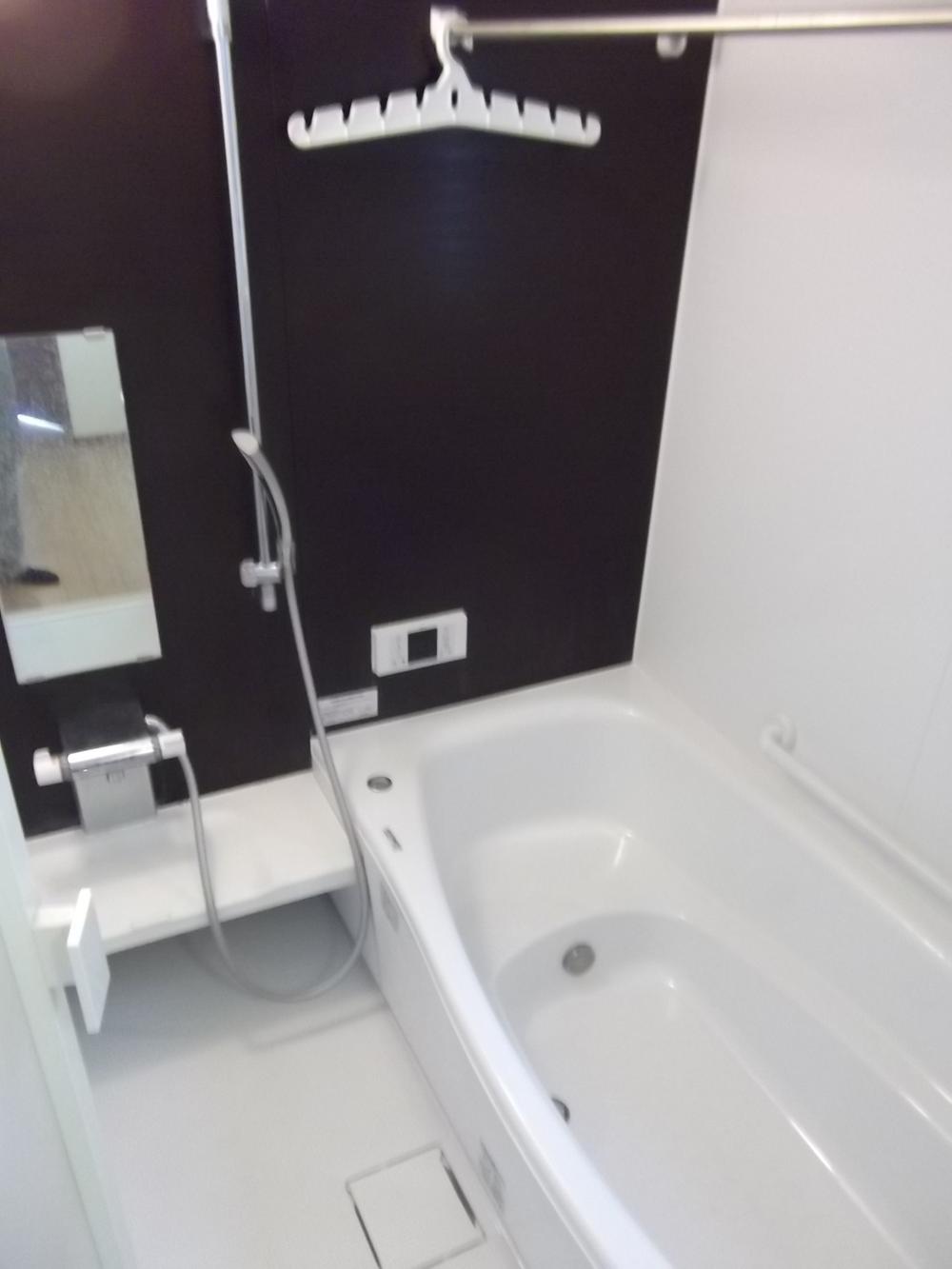 Bathroom. Cleaning ・ Was Mashi cross all the room re-covering. (August 2013) Shooting