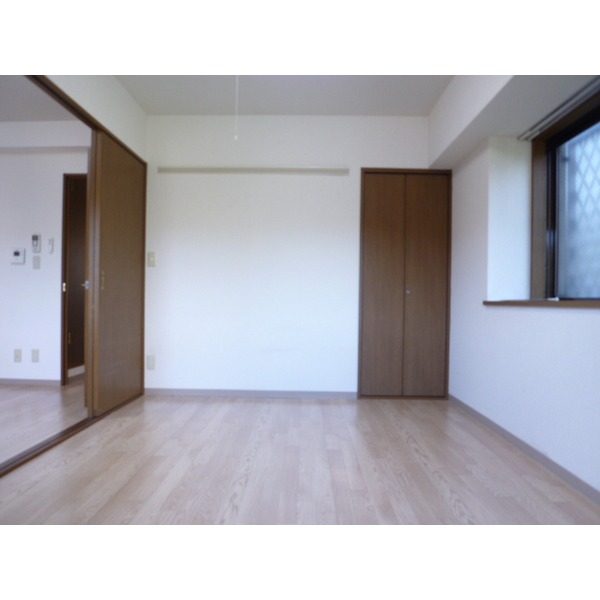 Other room space. Corner room ☆ 